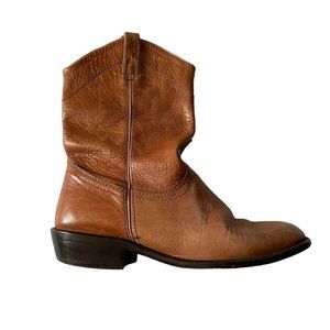 STEVE MADDEN Lasoo Boot